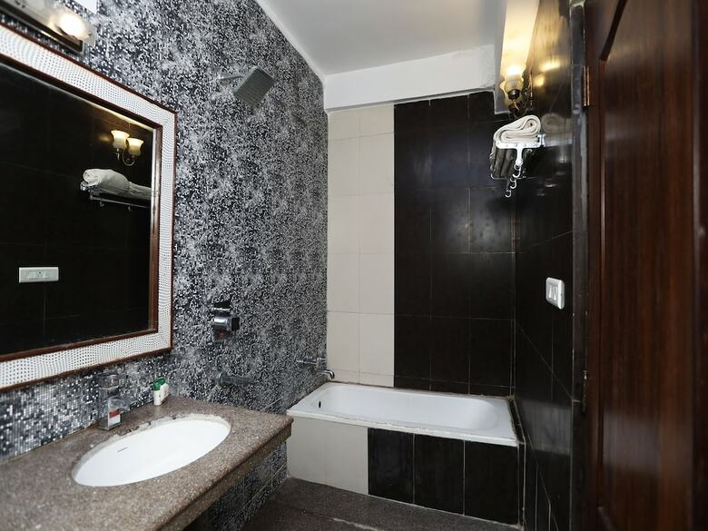Hotel Oyo 1463 Surya Beach Inn