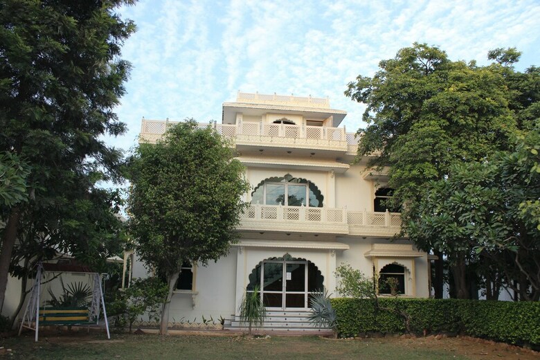 Hotel Shubham Resort