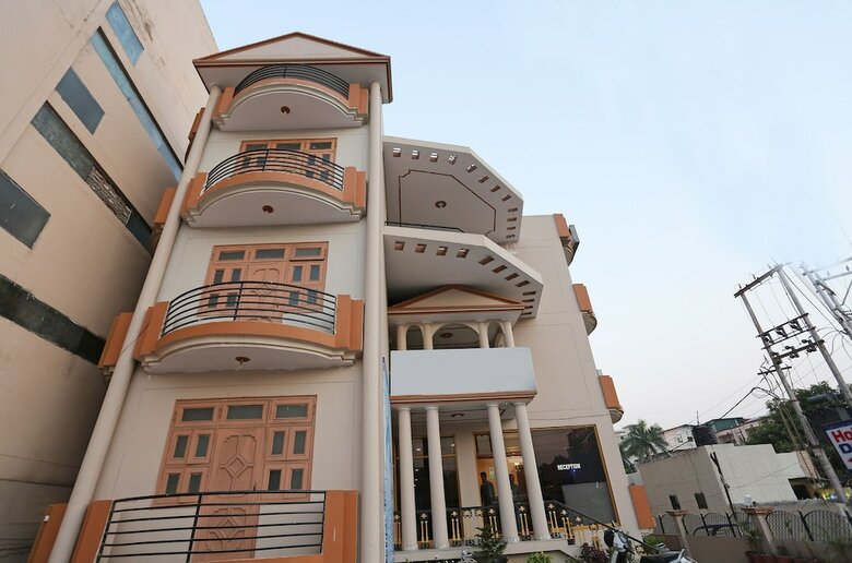 Oyo 19184 Hotel Dolphin