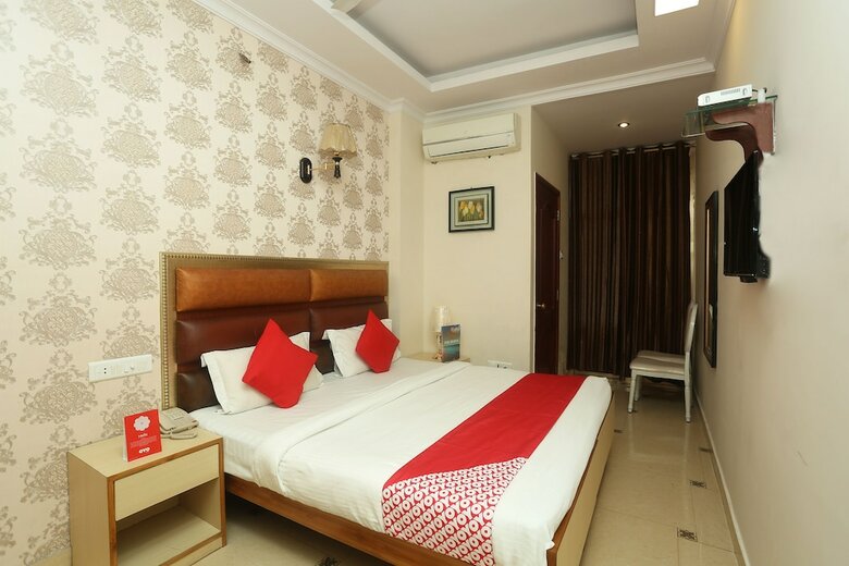 Oyo 13355 Grest Hotel