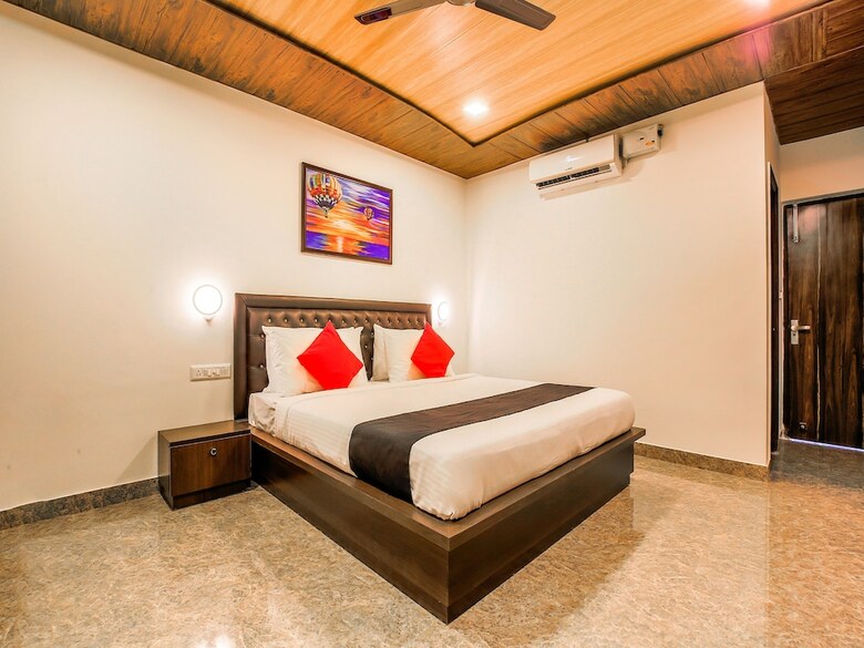 Hotel Capital O 18910 La Gracia Resort