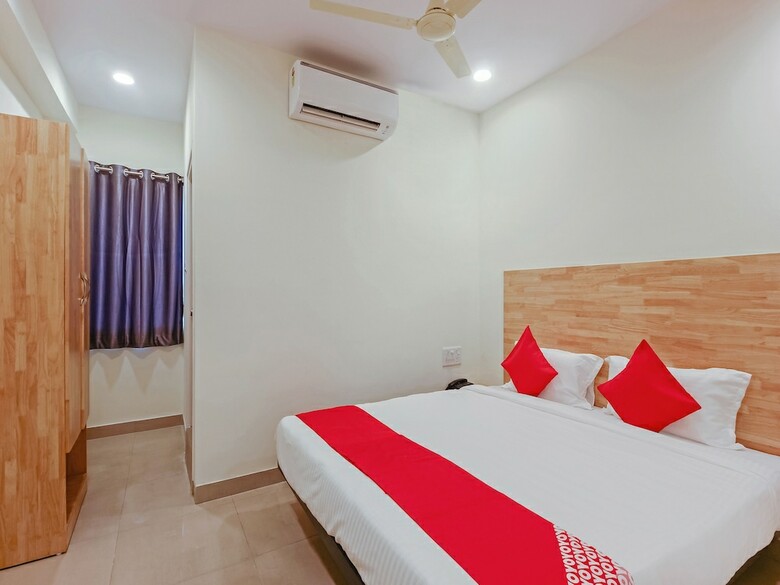 Hotel Collection O 16073 Kothapet Ramoji