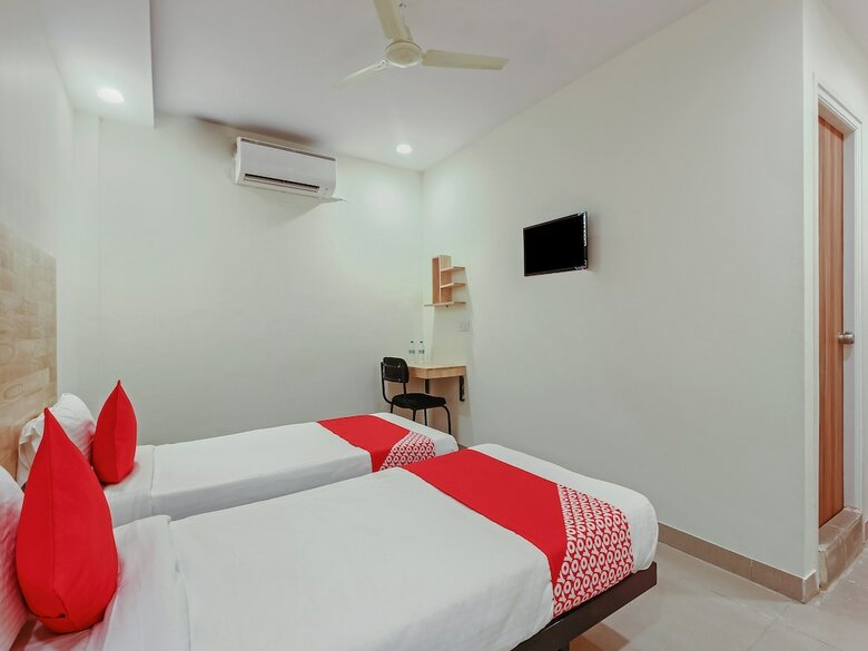 Hotel Collection O 16073 Kothapet Ramoji