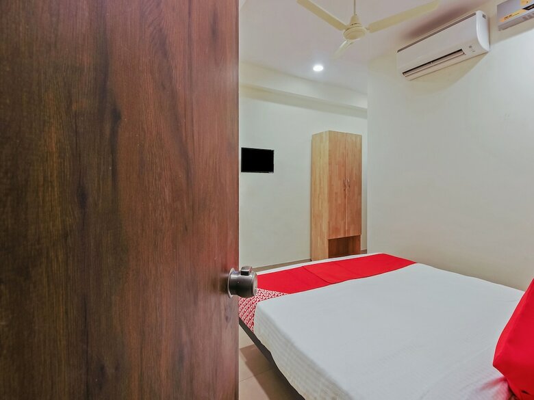 Hotel Collection O 16073 Kothapet Ramoji