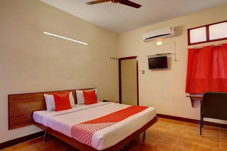 Oyo 19959 Hotel Radhakrishna