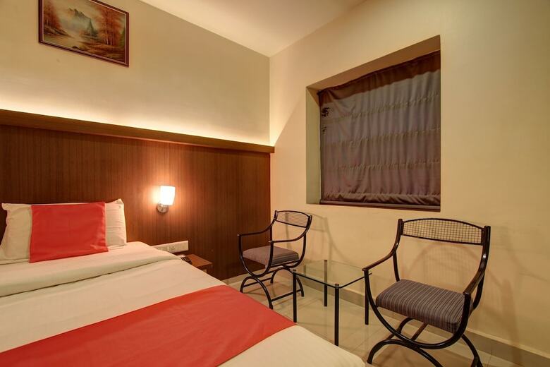 Oyo 22528 Hotel Travel Inn