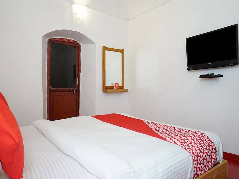 Hotel Oyo 22372 Sherbaug- A Theme Park And Resort
