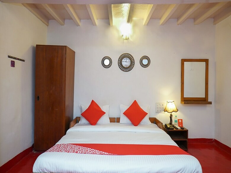 Hotel Oyo 22372 Sherbaug- A Theme Park And Resort