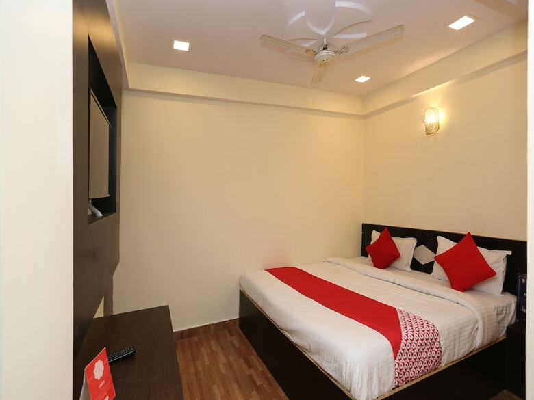 Oyo 22662 Hotel Shivam