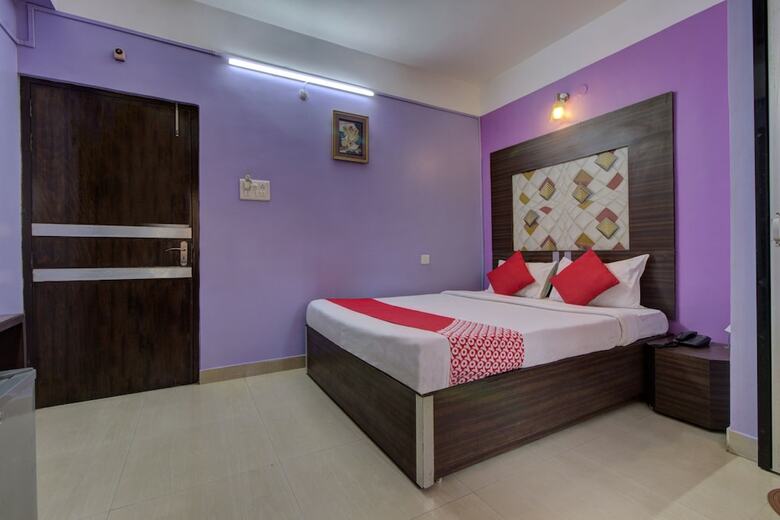Oyo 4843 Hotel City Palace