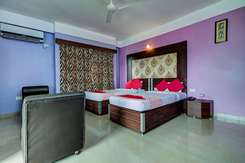 Oyo 4843 Hotel City Palace