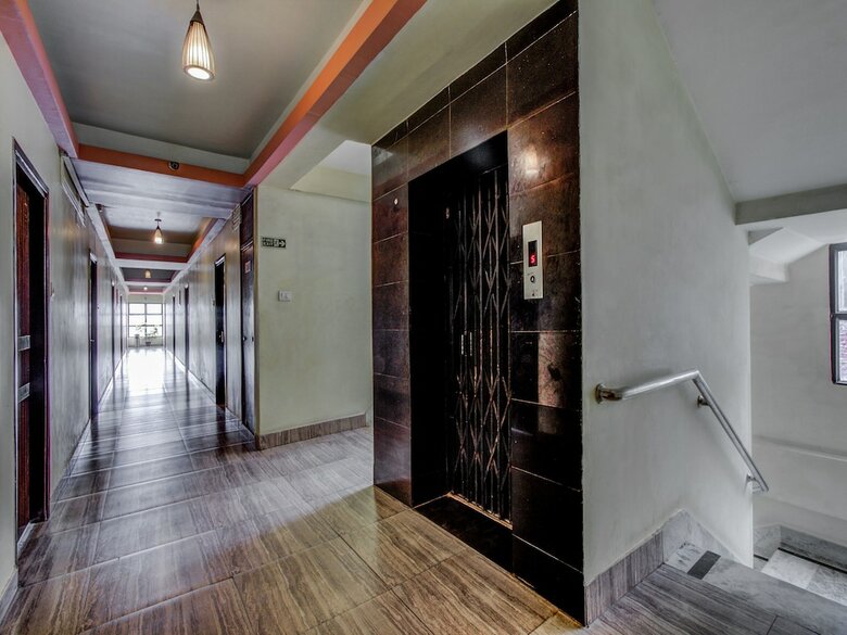 Oyo 4843 Hotel City Palace