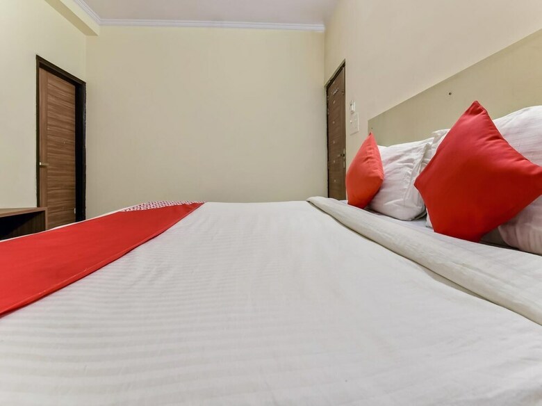 Oyo 16642 Flagship Hotel Mahadev