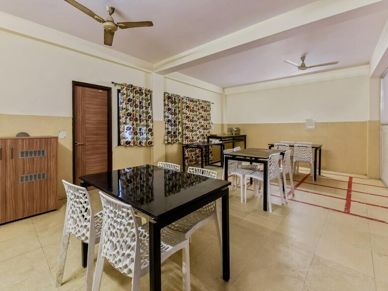 Oyo 16642 Flagship Hotel Mahadev