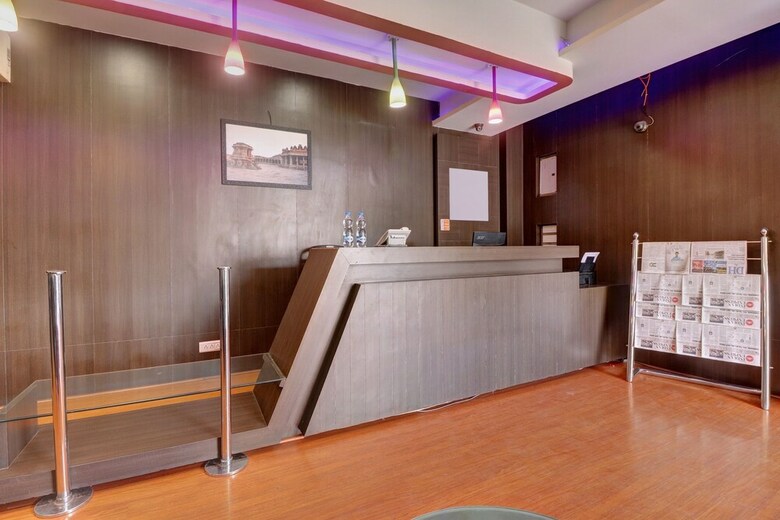 Hotel Oyo 24132 Genx