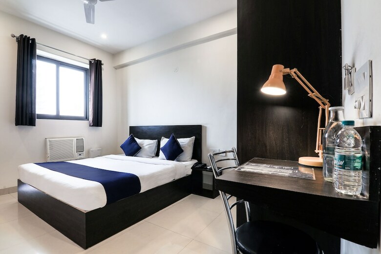 Hotel Oyo 16685 Silverkey Cd Sohna Road