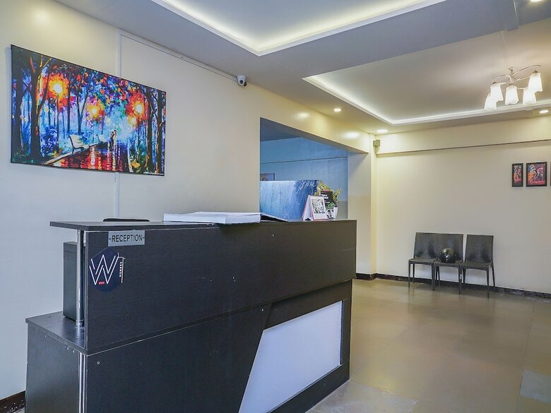 Hotel Oyo 24491 Silverkey Kharadi