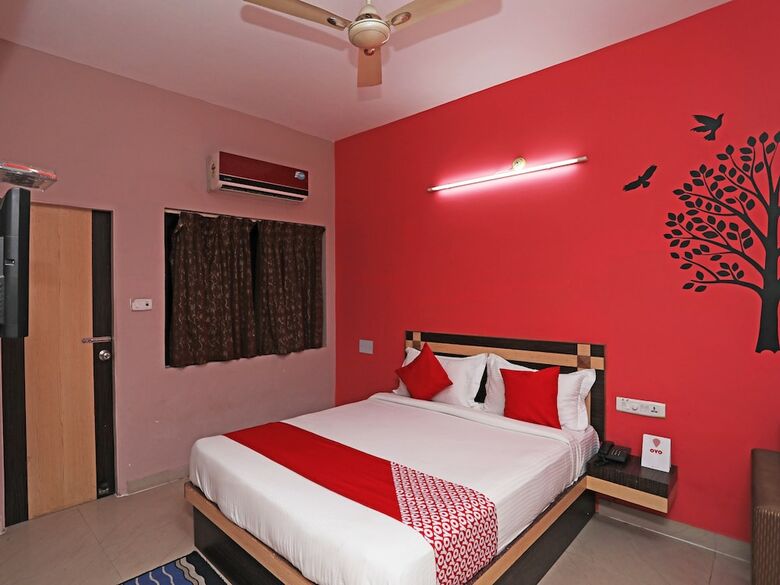 Oyo 6274 Hotel Janaki Residency