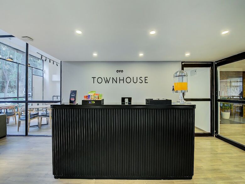 Hotel Oyo Townhouse 059 Magarpatta