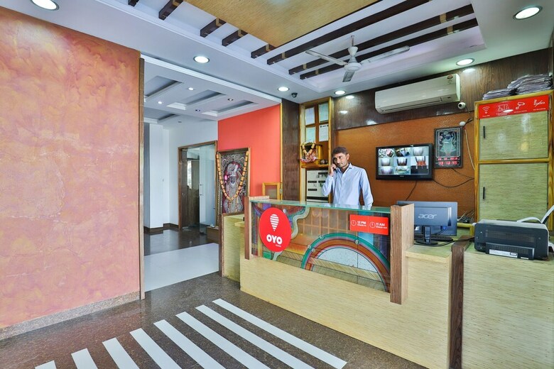 Oyo 22574 Hotel Deep Palace