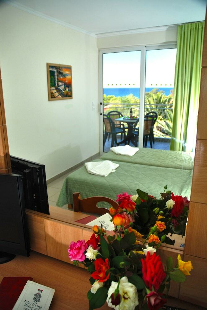 Admiral Hotel ? All Inclusive