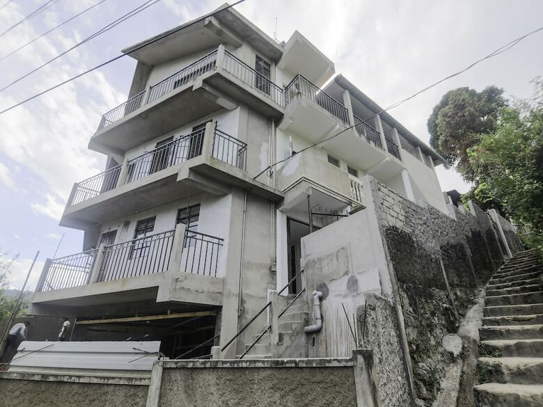 Hotel Oyo 18759 Nirvana Guest House
