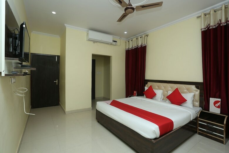 Hotel Oyo 16995 Sr Blessings