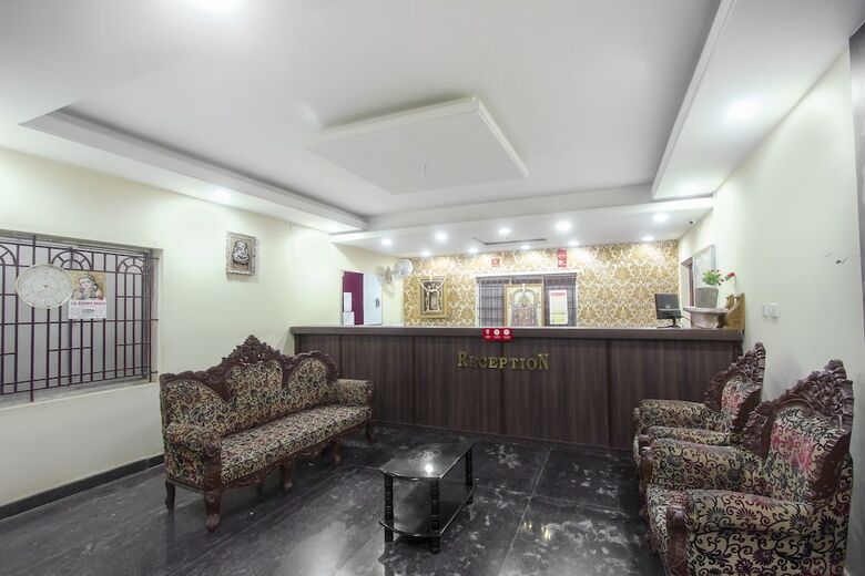 Hotel Oyo 24392 Flagship Damodar Inn