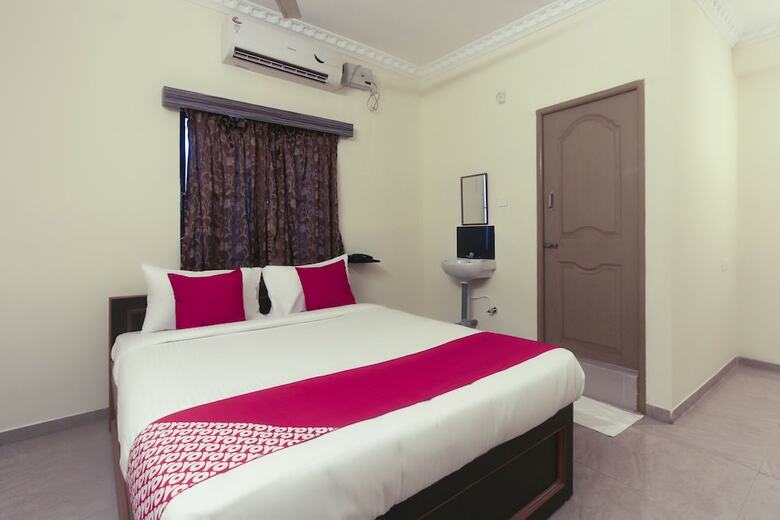 Hotel Oyo 24392 Flagship Damodar Inn