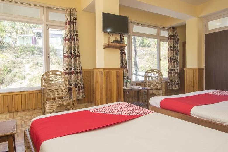 Oyo 23588 Hotel Chittiz