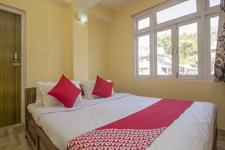 Oyo 23588 Hotel Chittiz