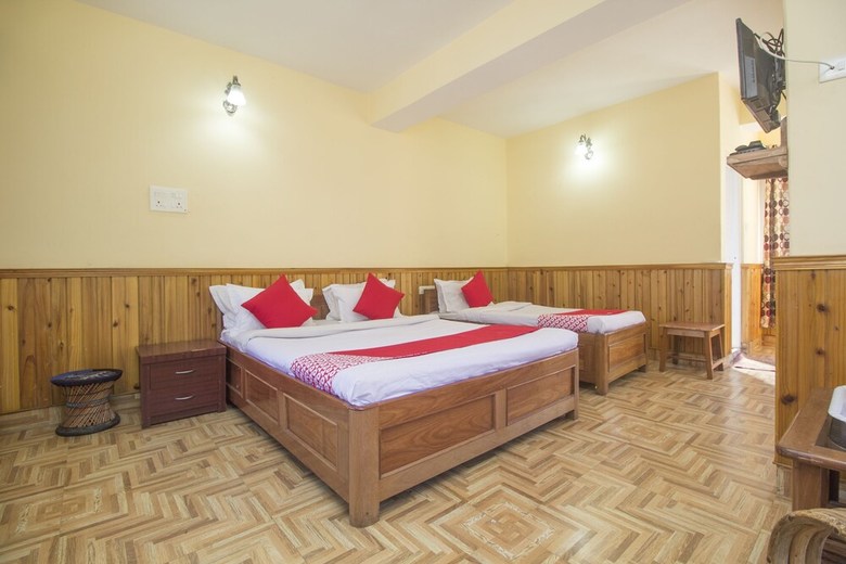 Oyo 23588 Hotel Chittiz