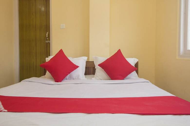 Oyo 23588 Hotel Chittiz
