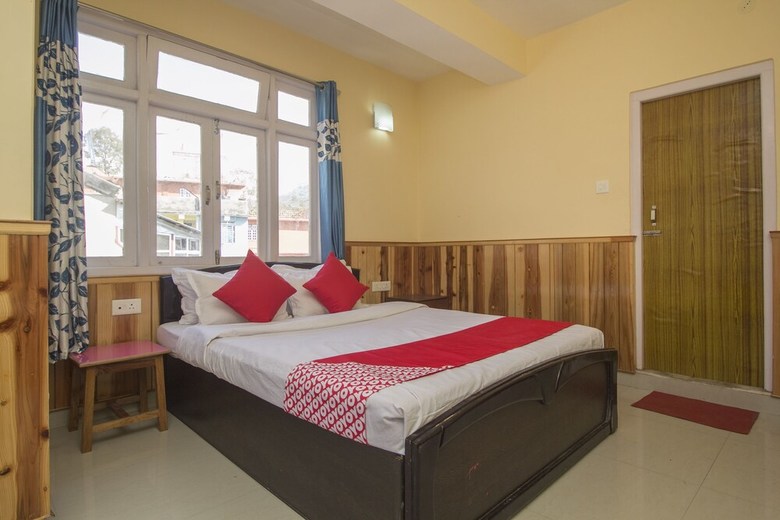 Oyo 23588 Hotel Chittiz