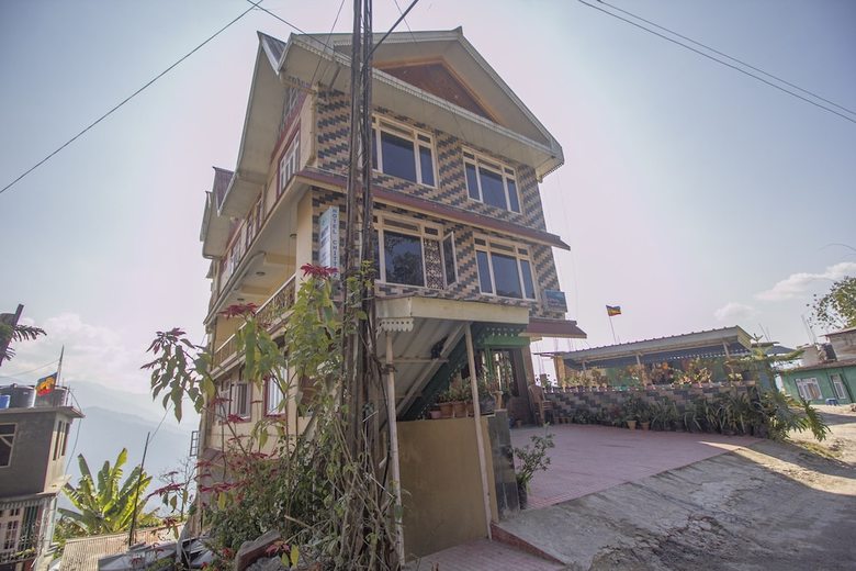Oyo 23588 Hotel Chittiz