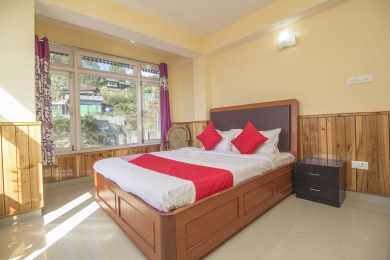 Oyo 23588 Hotel Chittiz