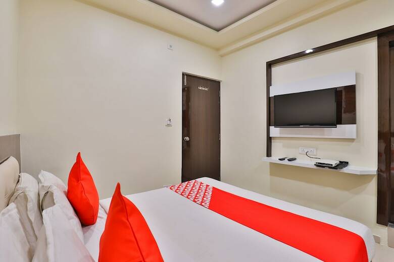 Oyo 11985 Hotel Kushboo