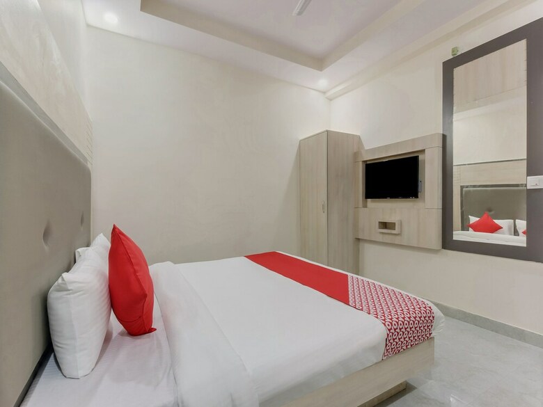 Hotel Oyo 22927 M-stays