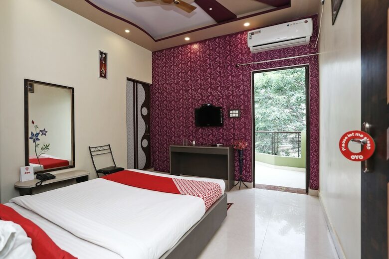 Hotel Oyo 24553 Paradise Inn Newtown