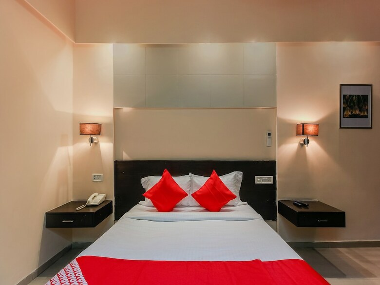 Oyo 22412 Flagship Hotel Sai Prakash