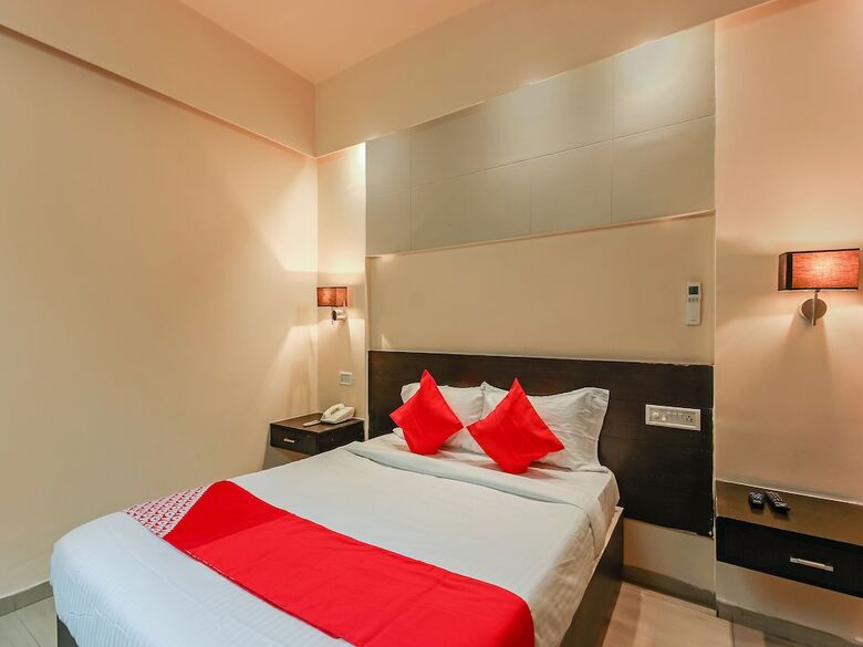 Oyo 22412 Flagship Hotel Sai Prakash