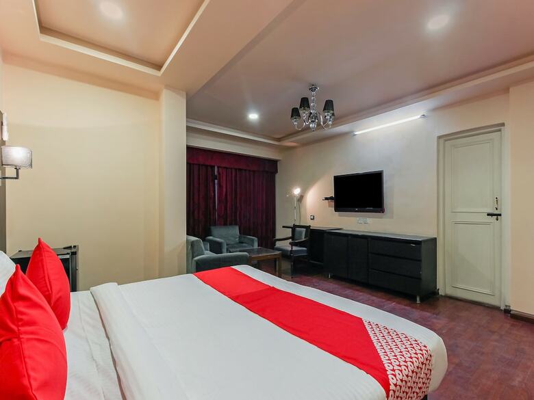Oyo 22412 Flagship Hotel Sai Prakash