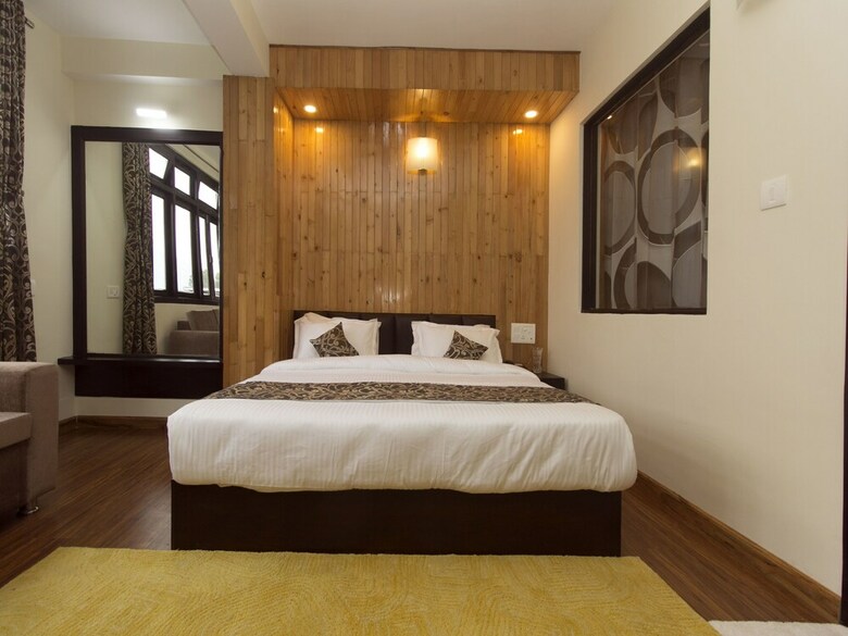 Hotel Oyo 14217 Silver Wood
