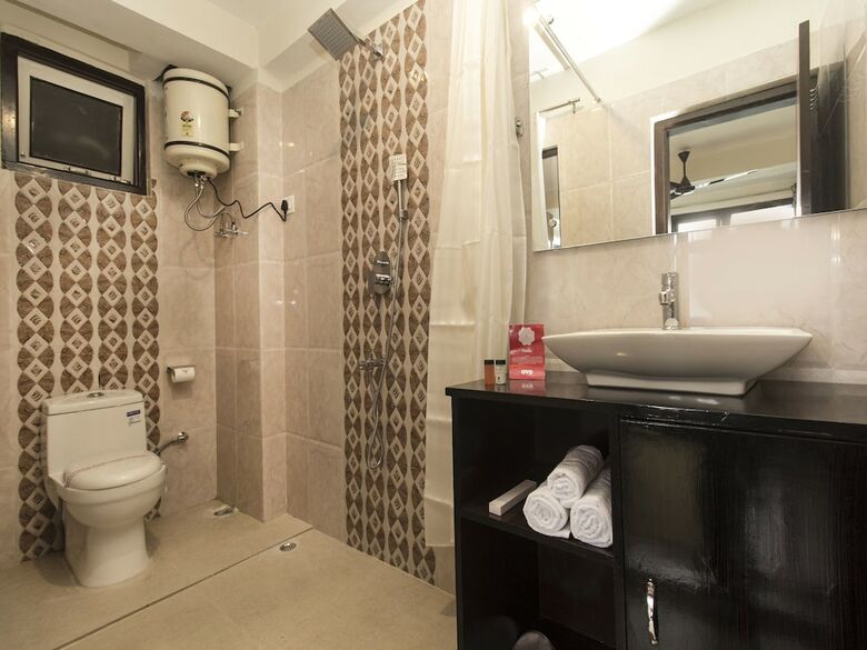 Hotel Oyo 14217 Silver Wood