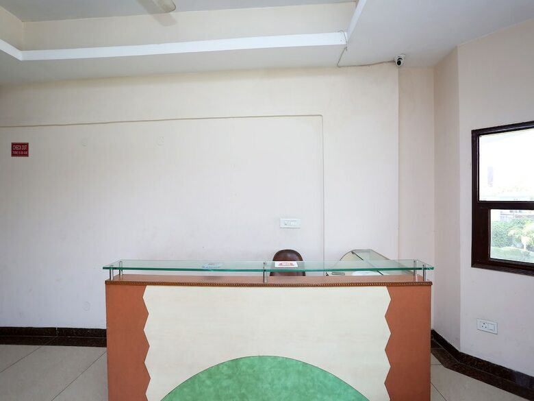 Hotel Oyo 19567 Shimla Resort