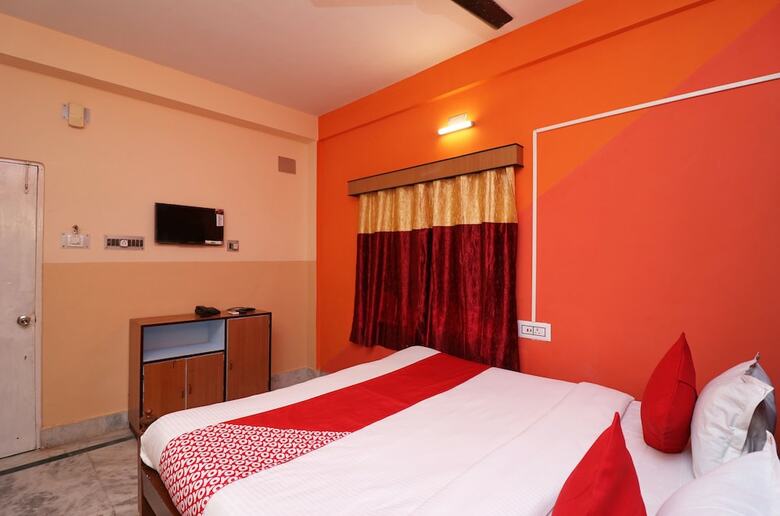 Hotel Oyo 22610 Ved's Inn