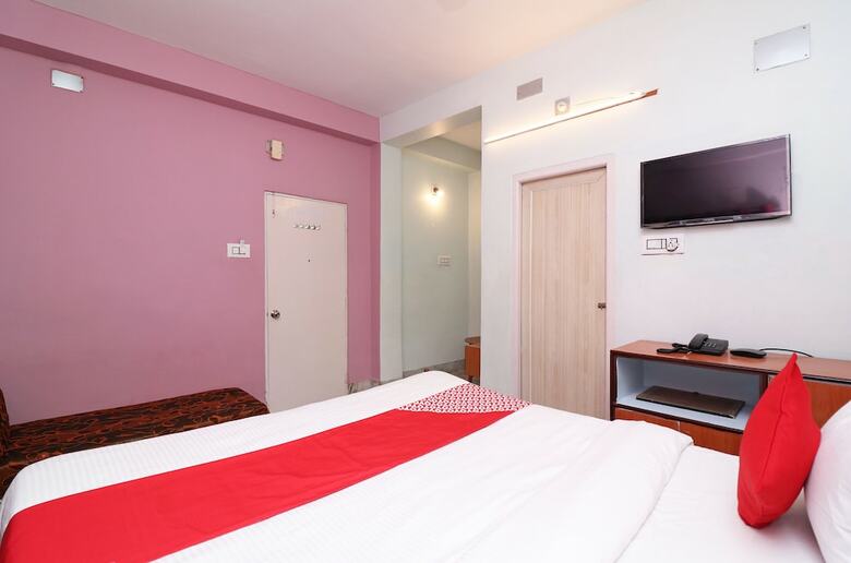 Hotel Oyo 22610 Ved's Inn