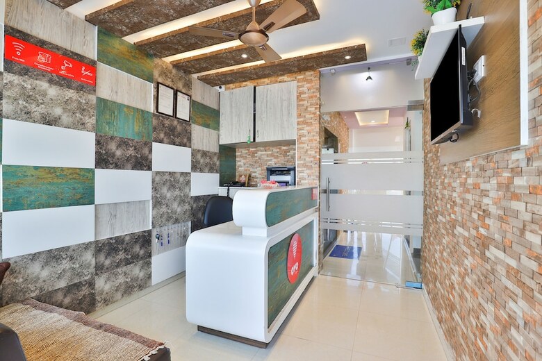 Oyo 22374 Hotel Navjivan