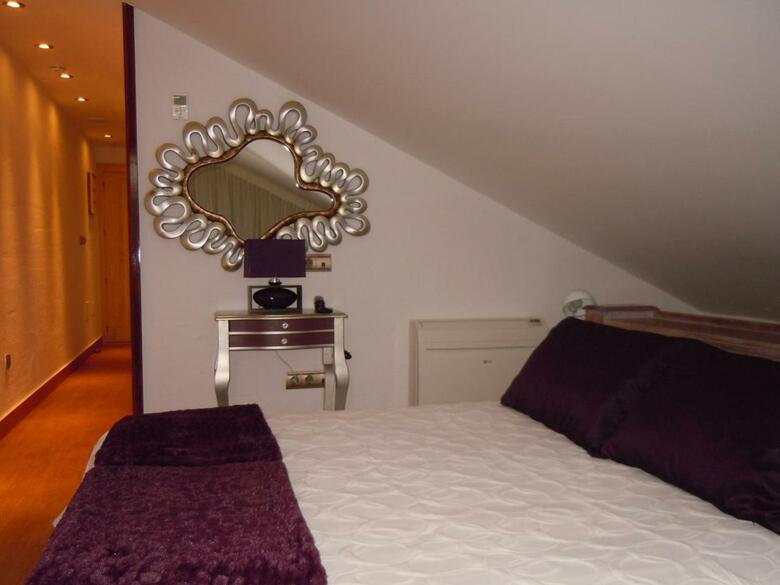 Hostal Posada La Torre De Los Isla & Spa
