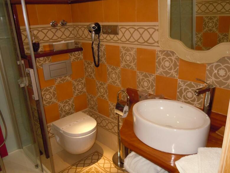 Hostal Posada La Torre De Los Isla & Spa